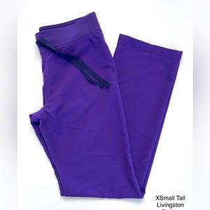 Figs Livingston, XSmall Tall,  Digital Grape
Like New
LIMITED EDITION COLOR